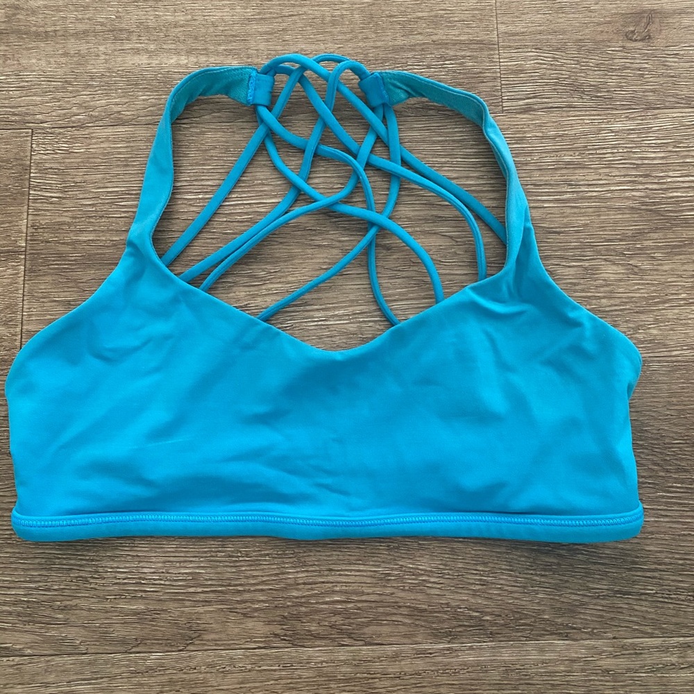 Lululemon Free to be wild bra